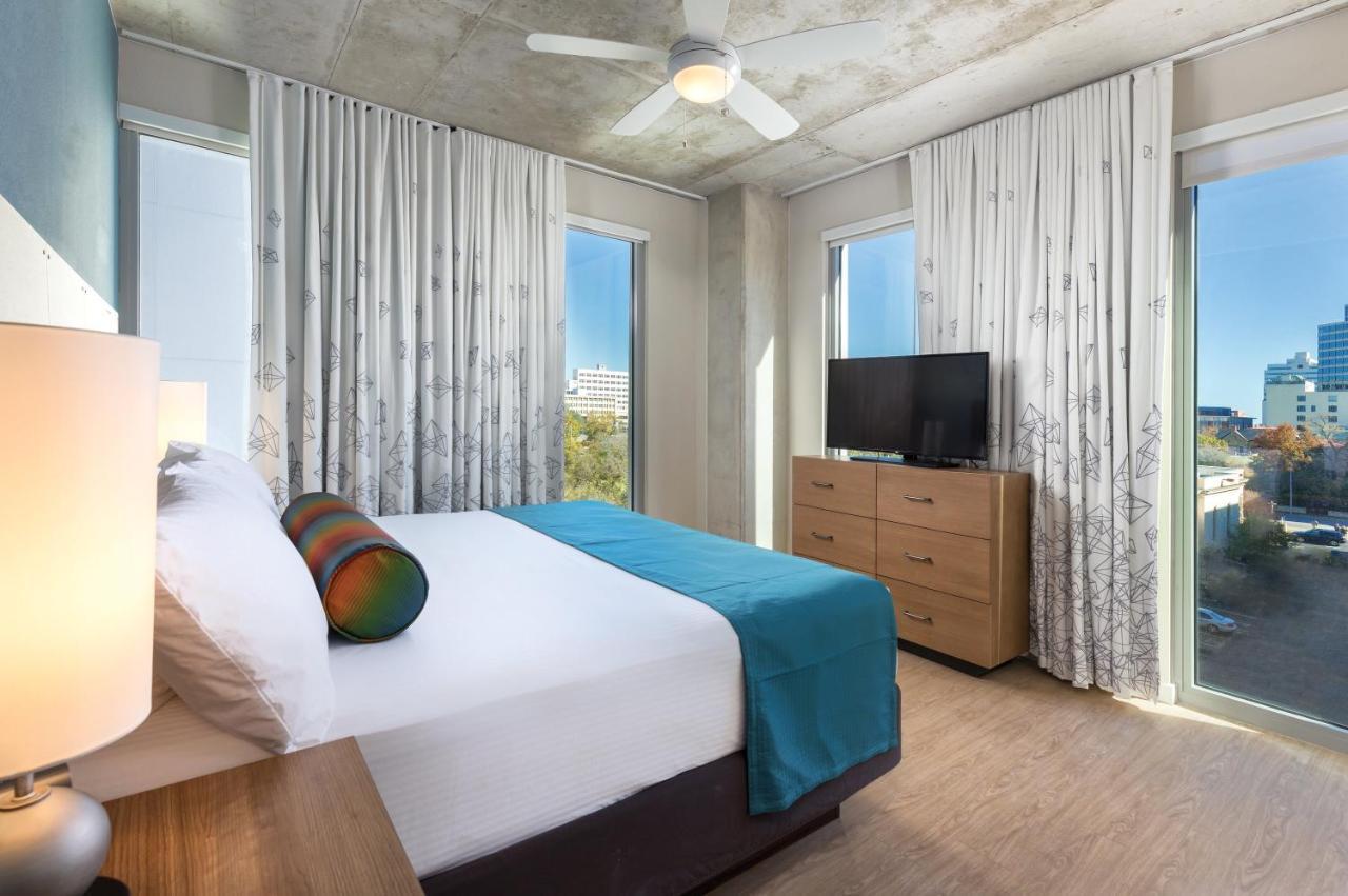 Hotel Club Wyndham Austin Exterior foto